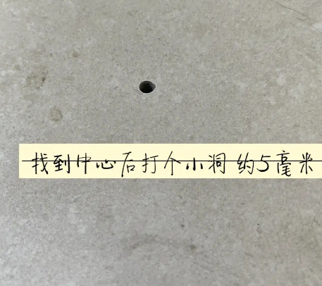 南澳瓷砖空鼓维修公司专业解答在瓷砖铺贴过程中，如果砂料搅拌不均匀，将会带来以下问题